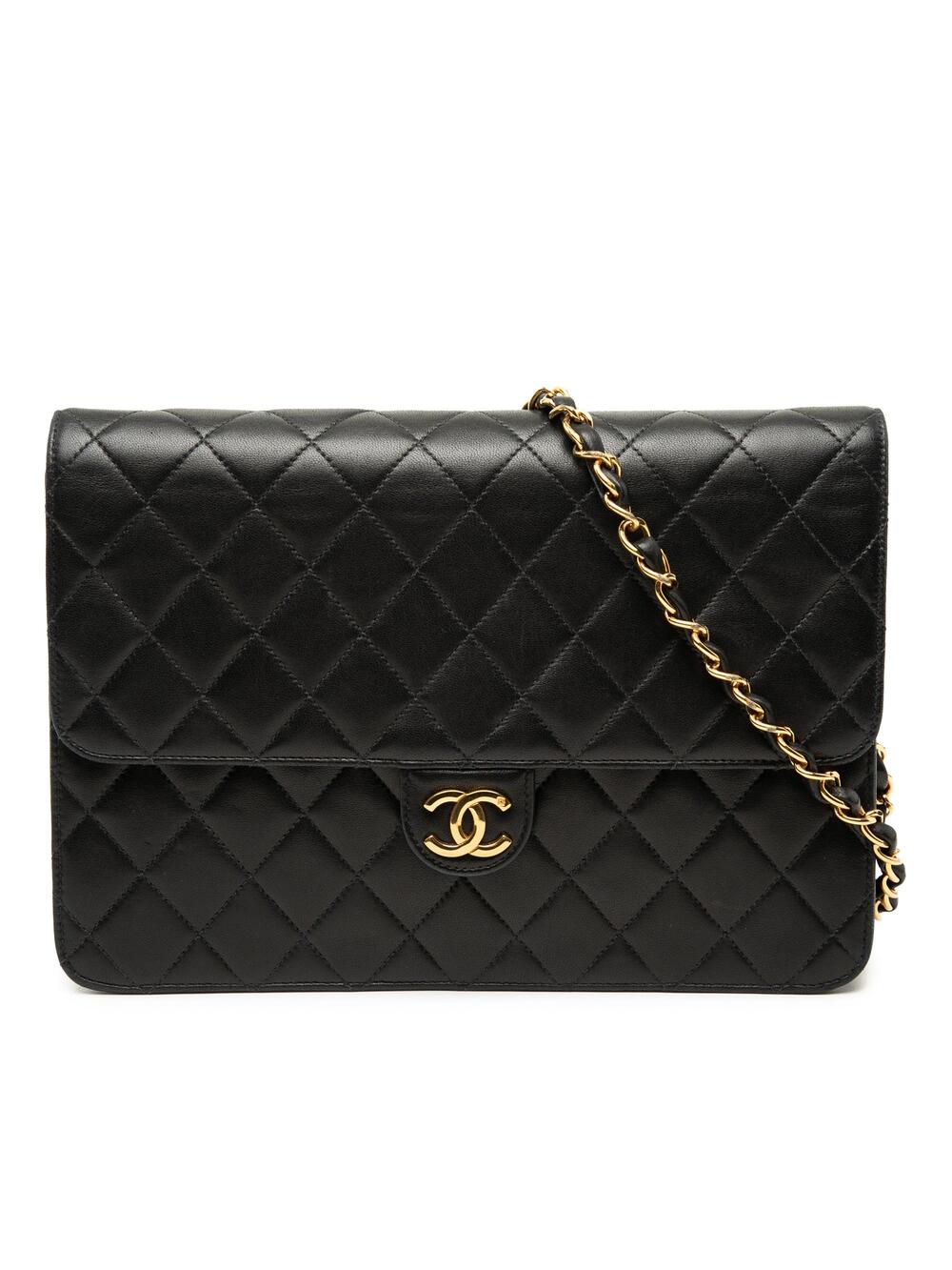 Chanel Vintage Clutch With Chain #319105C37B